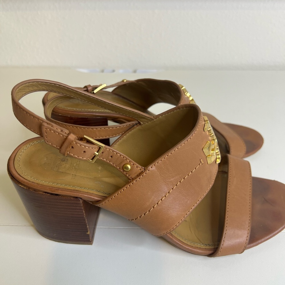 Tory Burch Brown Leather Heels with Gold Details - Picture 3 of 7